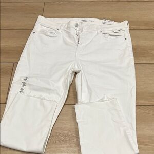 Old Navy Size 16 White Straight Leg Jeans